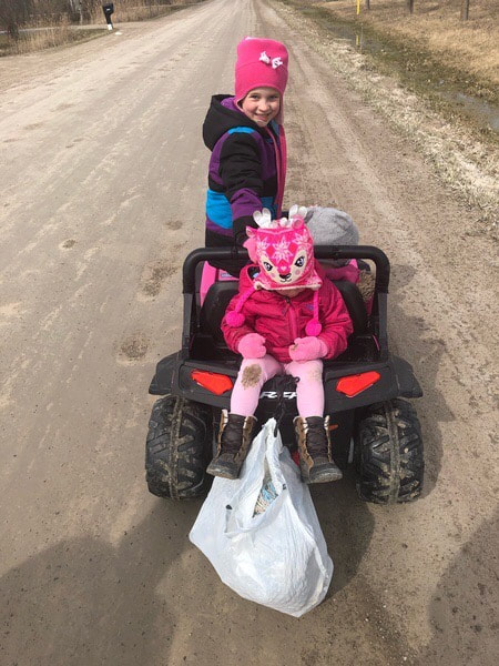 Ashlyn and her family are picking up litter and challenge you to do the same! :) 